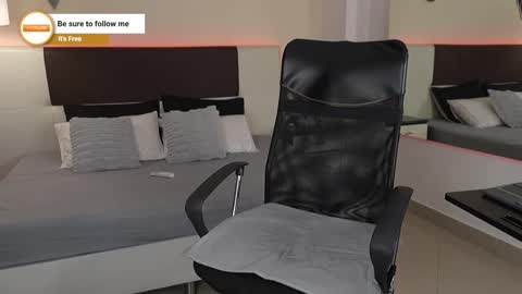 Dante online show from October 15, 8:31 pm