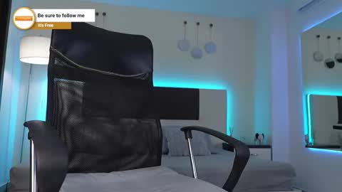 Dante online show from December 3, 8:40 pm