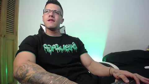 danteread online show from February 12, 8:29 pm