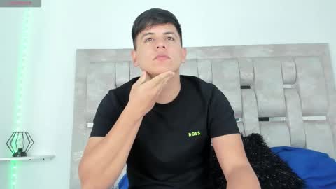 Snapshot of dantestone1 chatting on November 9, 11:52 am dantestone1 online show from November 9, 11:52 am