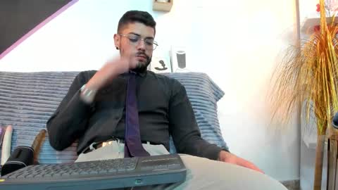 Snapshot of dantewinter_ chatting on February 27, 4:12 am Dante Winter online show from February 27, 4:12 am