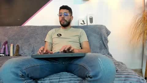 Snapshot of dantewinter_ chatting on March 1, 3:41 am Dante Winter online show from March 1, 3:41 am