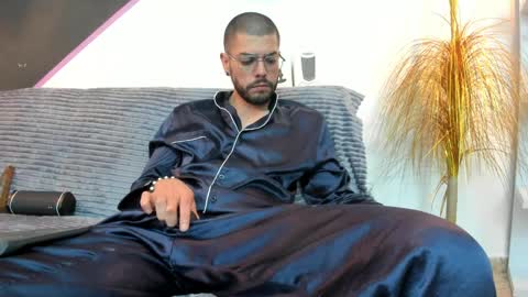 Dante Winter online show from April 10, 5:23 am