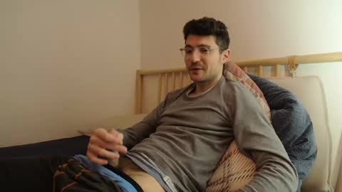 Snapshot of dantheman233 chatting on December 27, 9:22 pm Daniel online show from December 27, 9:22 pm