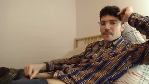 Snapshot of dantheman233 chatting on December 29, 7:00 pm Daniel online show from December 29, 7:00 pm