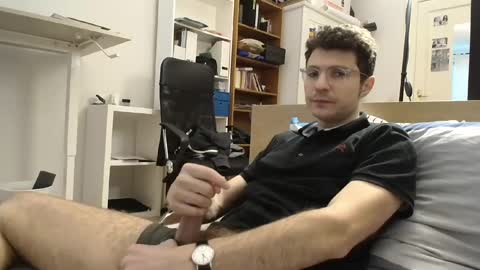 Snapshot of dantheman233 chatting on January 9, 9:59 am Daniel online show from January 9, 9:59 am