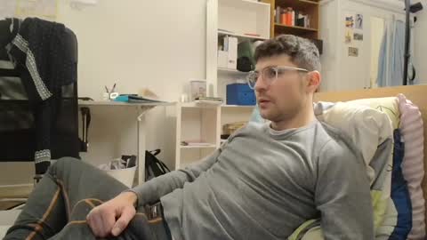 Snapshot of dantheman233 chatting on January 14, 4:40 pm Daniel online show from January 14, 4:40 pm