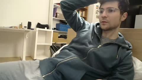 Snapshot of dantheman233 chatting on February 22, 7:36 pm Daniel online show from February 22, 7:36 pm