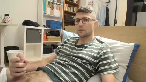 Snapshot of dantheman233 chatting on September 16, 3:02 pm Daniel online show from September 16, 3:02 pm