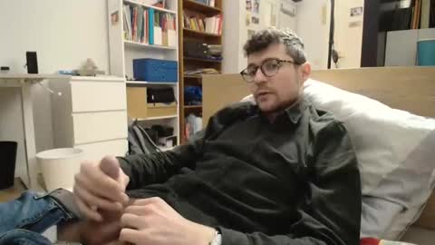 Snapshot of dantheman233 chatting on December 21, 1:18 pm Daniel online show from December 21, 1:18 pm