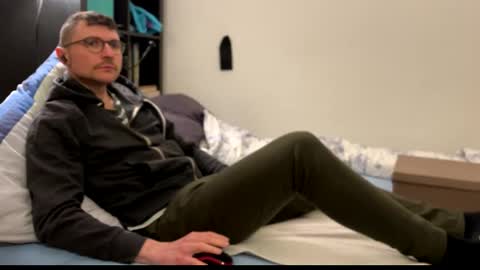 Daniel online show from April 12, 8:58 pm