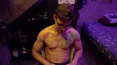 dany_kyng online show from March 27, 7:02 pm