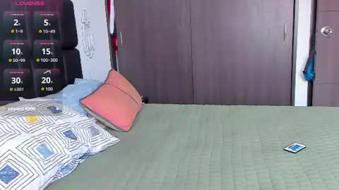 danyfitguy_ online show from June 23, 3:54 pm