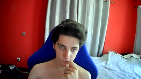danywhiteyb online show from June 28, 11:49 am