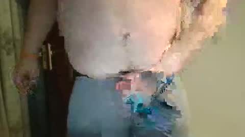 Snapshot of daoneuwant96 chatting on February 4, 9:26 am daoneuwant96 online show from February 4, 9:26 am