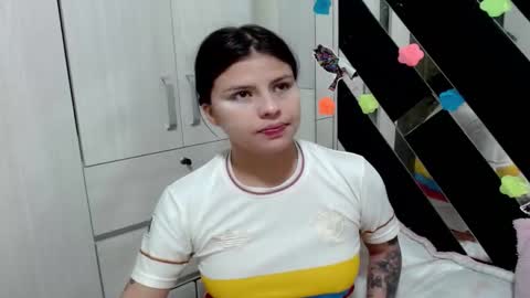 Snapshot of daphne877046 chatting on January 12, 8:03 pm daphne877046 online show from January 12, 8:03 pm