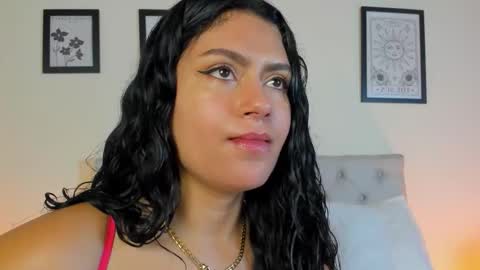 Antonella Mora online show from December 17, 12:22 pm