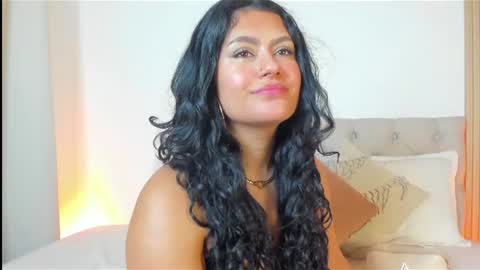 Antonella Mora online show from June 17, 1:12 pm