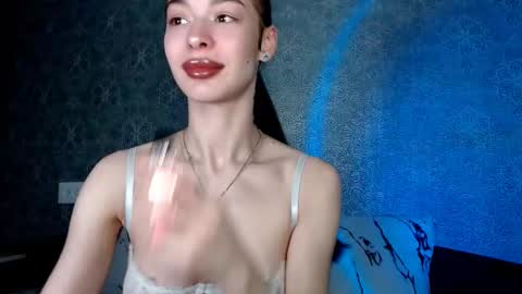 Daphne Darkthorn online show from January 13, 3:45 am