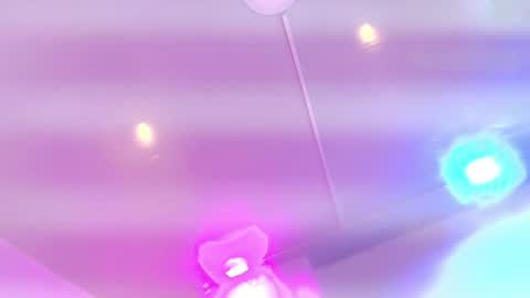 Daphne  online show from April 22, 11:34 am