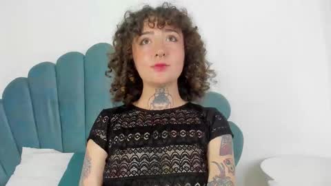 DaphneBlunt online show from October 23, 2:27 pm