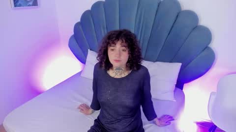 DaphneBlunt online show from October 25, 2:24 pm