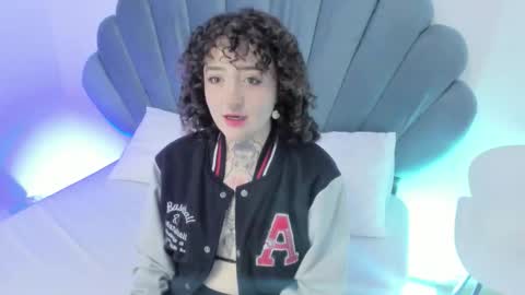 DaphneBlunt online show from December 1, 7:41 pm