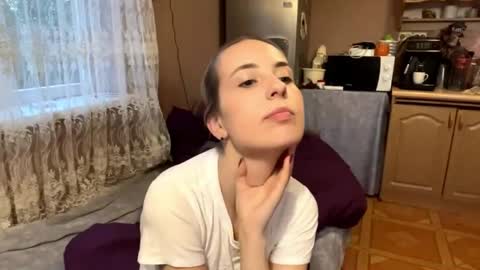 Monika online show from April 28, 5:29 pm
