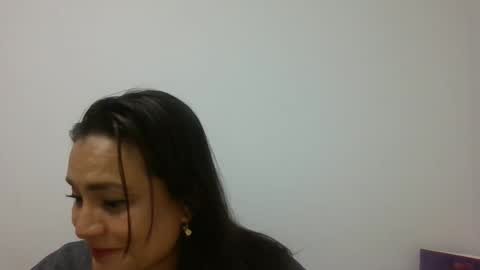 dapnne online show from February 18, 8:36 pm