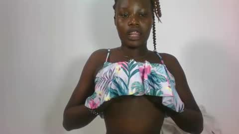 ESTHER online show from February 1, 7:18 am