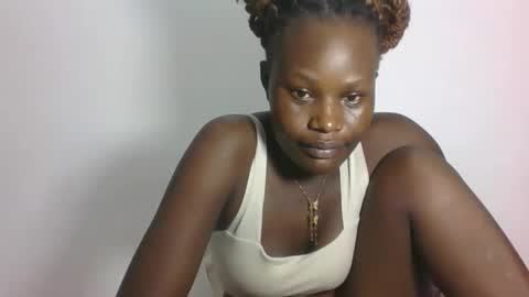 ESTHER online show from March 1, 6:43 pm