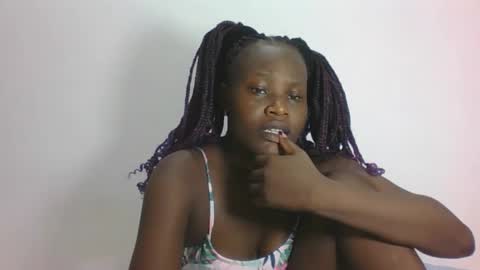 ESTHER online show from April 4, 6:00 am