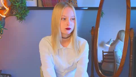 Kami online show from October 27, 4:16 am