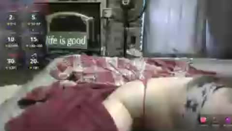 Snapshot of darcieroselli chatting on July 1, 10:09 pm darcieroselli online show from July 1, 10:09 pm