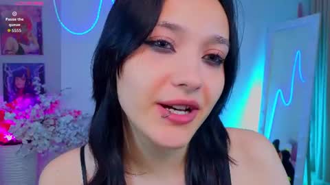 Darcy online show from June 27, 2:27 am