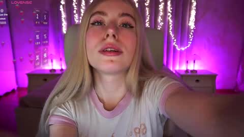 dariadelly online show from April 8, 1:11 pm