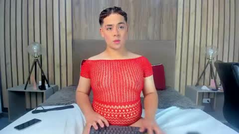 Darian  online show from June 8, 3:45 pm