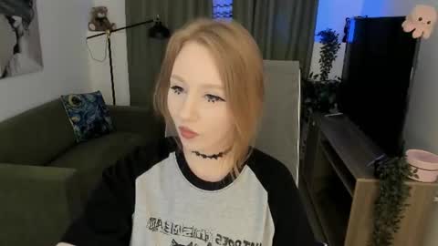 Daria Tate online show from June 26, 9:57 am
