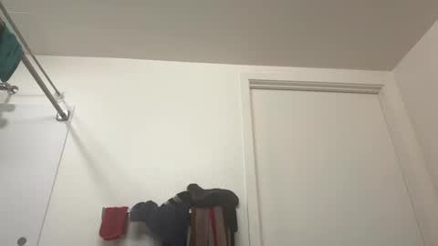 Betty and Robert Play time online show from March 9, 3:43 am