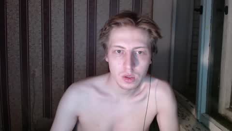 darienlarge online show from February 19, 2:01 am