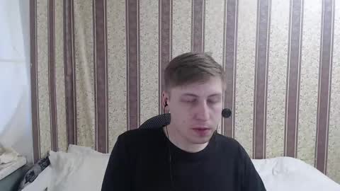 darienlarge online show from March 12, 5:57 am