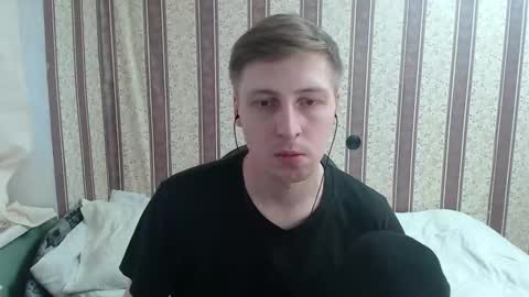 darienlarge online show from March 12, 3:07 pm