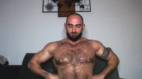 Dario  Muscel King online show from December 18, 7:42 pm