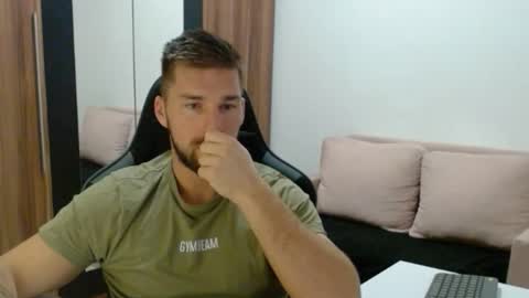 darius_94 online show from November 26, 6:03 am