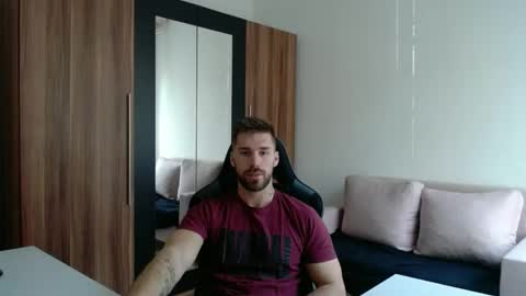 darius_94 online show from May 26, 8:21 am