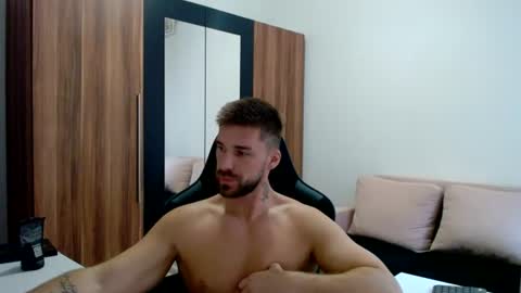 Snapshot of darius_94 chatting on July 3, 7:59 am darius_94 online show from July 3, 7:59 am