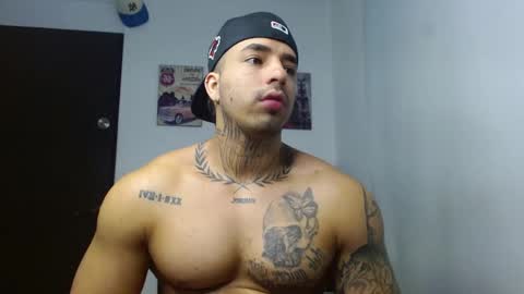 Darius Phoenix  online show from October 24, 7:21 pm