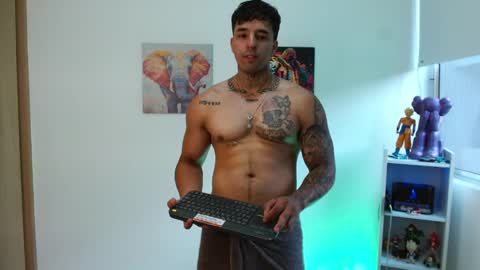 Darius Phoenix  online show from May 22, 10:37 pm
