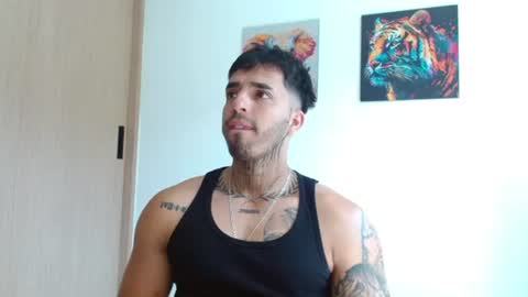 Darius Phoenix  online show from June 16, 5:37 pm