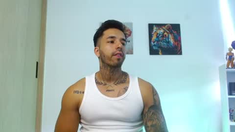 Darius Phoenix  online show from July 16, 4:35 pm